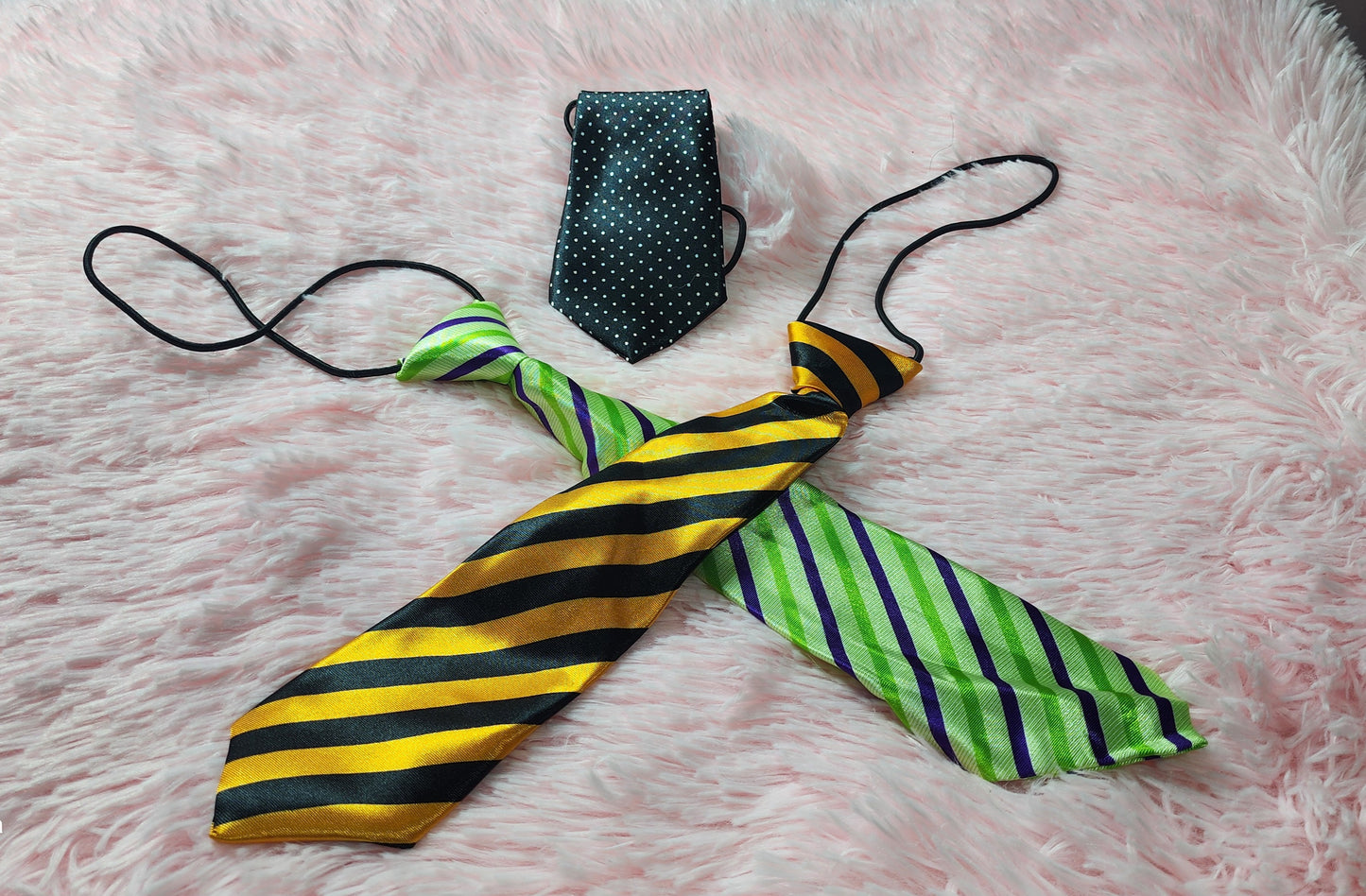 Ties dogs style