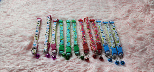 Fish collars variable colors